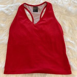 Nike Fitness 90s style red mesh size medium